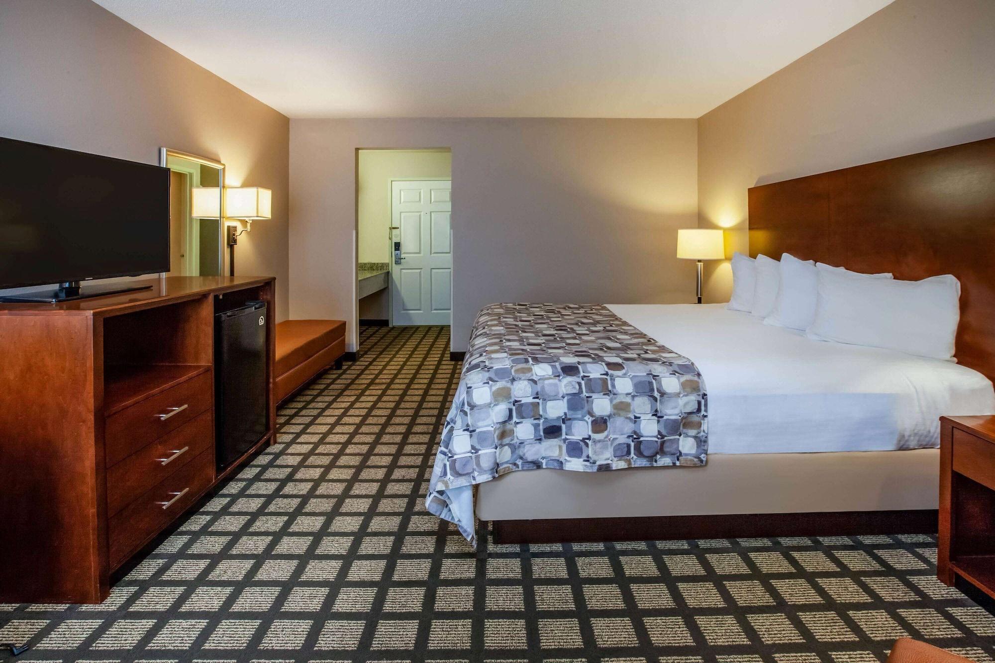 Baymont By Wyndham Mackinaw City Exterior foto