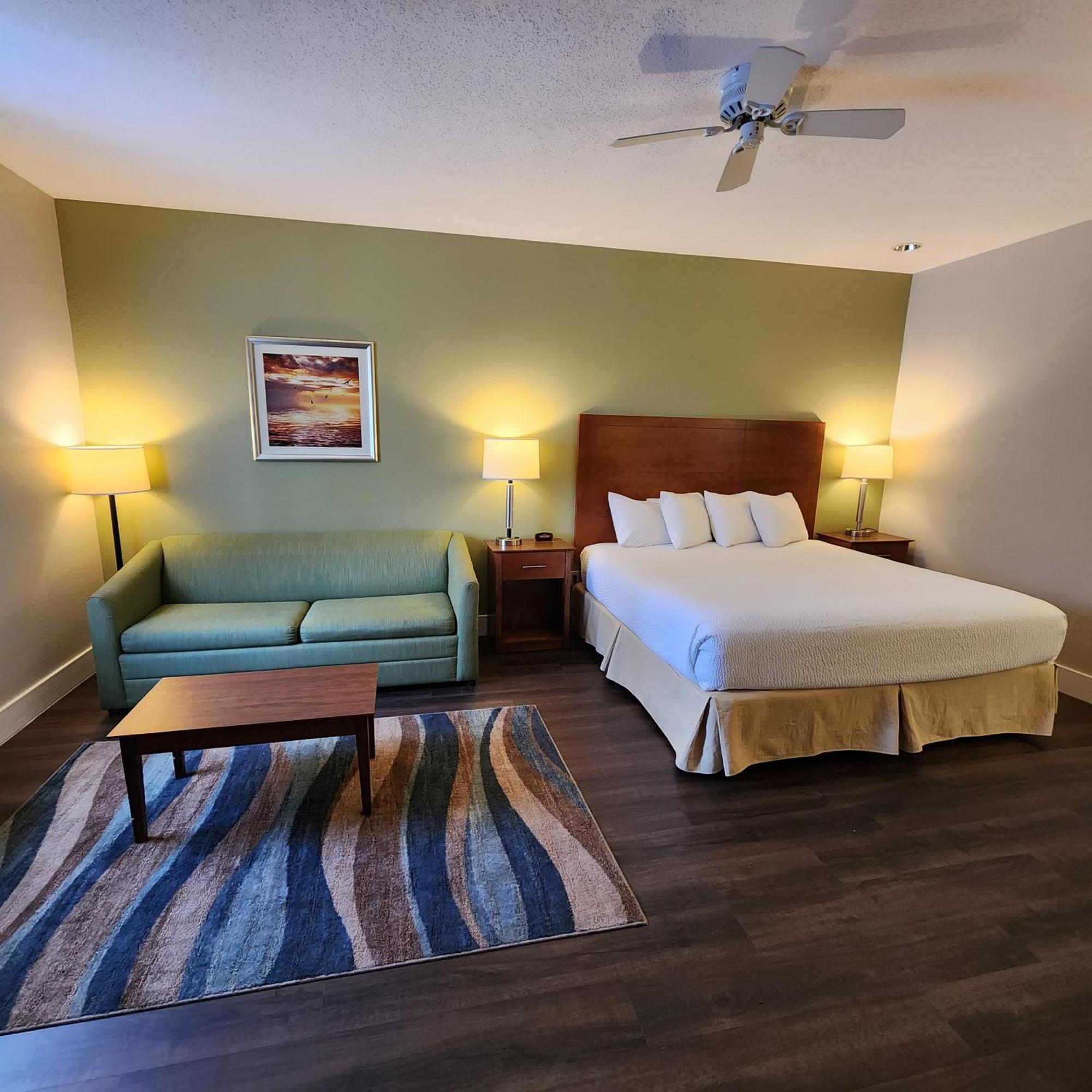Baymont By Wyndham Mackinaw City Exterior foto